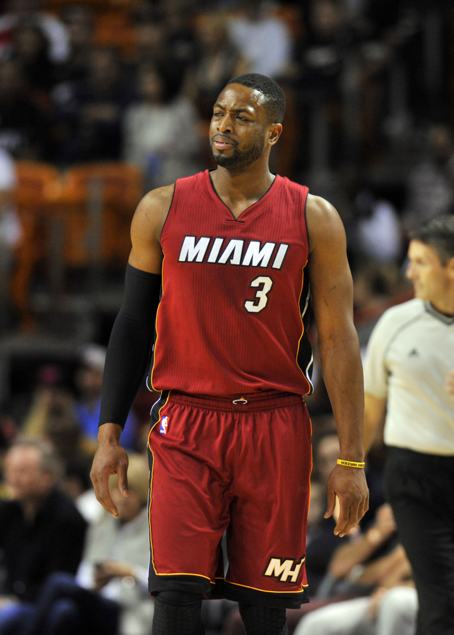 快船一夜大动作曝光：祖巴茨离队，迎来场均20+神射助力阵容升级