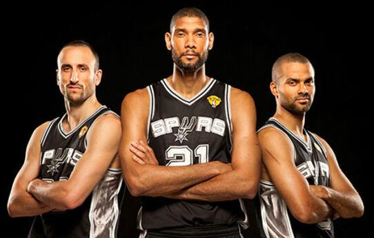 卡扎伊什维利：感谢克雷桑让我罚点球，有信心拿到金靴