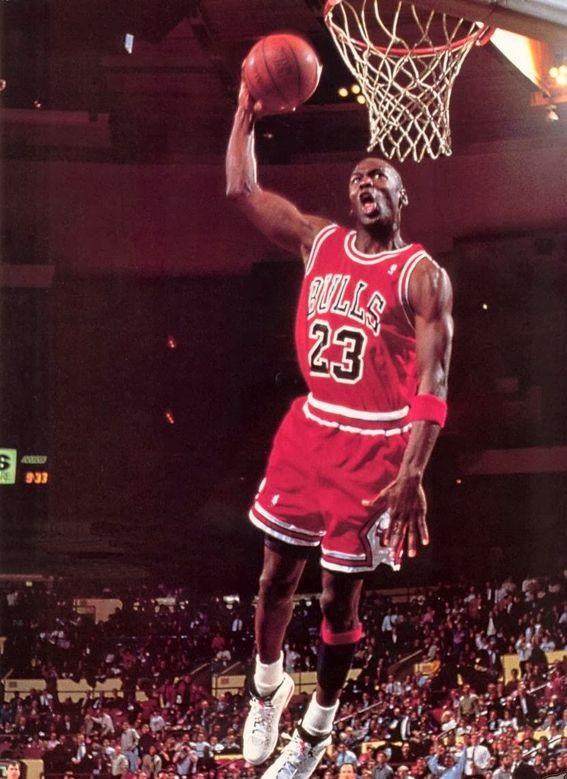 两分不给就打三分！巴特勒点起史密斯强取2+1