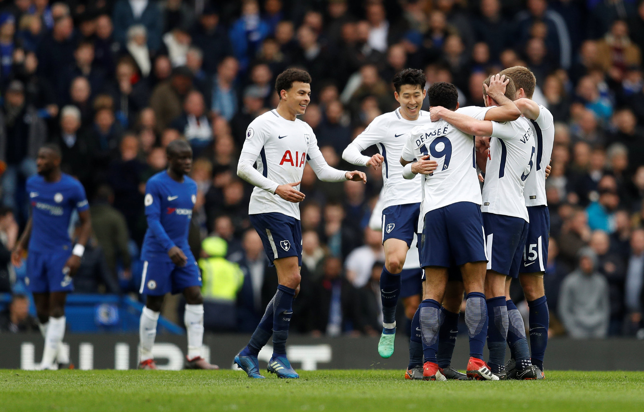 高效！约基奇16投11中砍下准三双，末节连中三分定乾坤