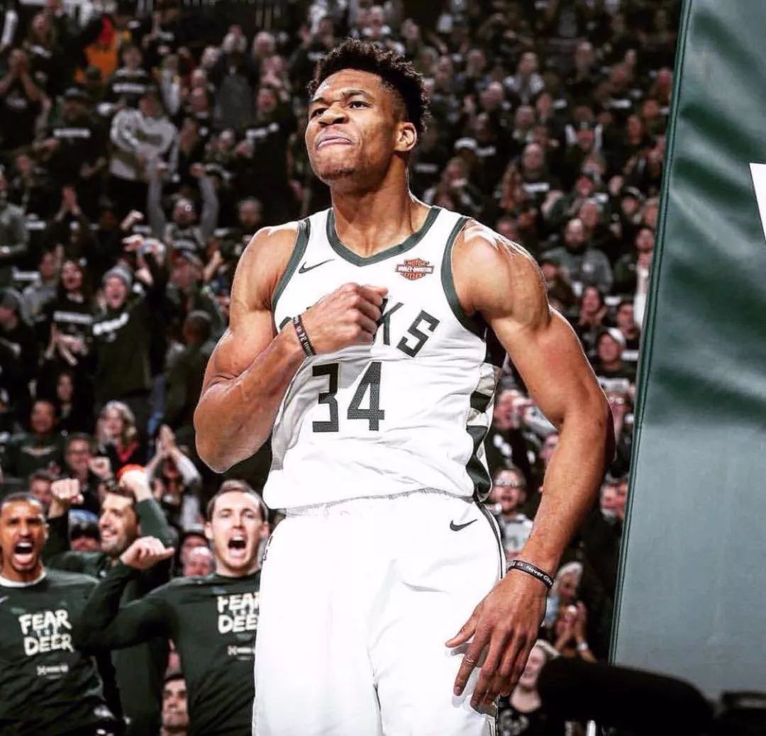 菲利克斯：我一直渴望和米兰一起征战欧冠，结果却只踢了两场