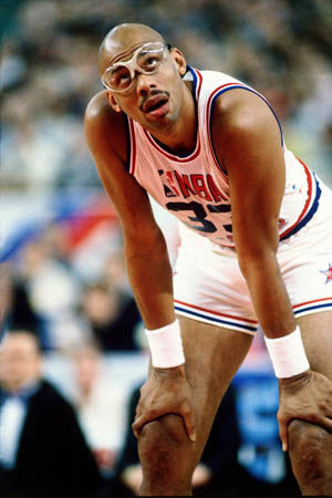 科隆vs圣保利：比尔特、卡明斯基首发，杰克逊-欧文、藤田让瑠奇马出战