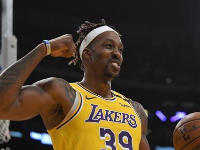 纽约洋基队球迷由于球队在世界大赛失利，再次要求解雇总教练布恩