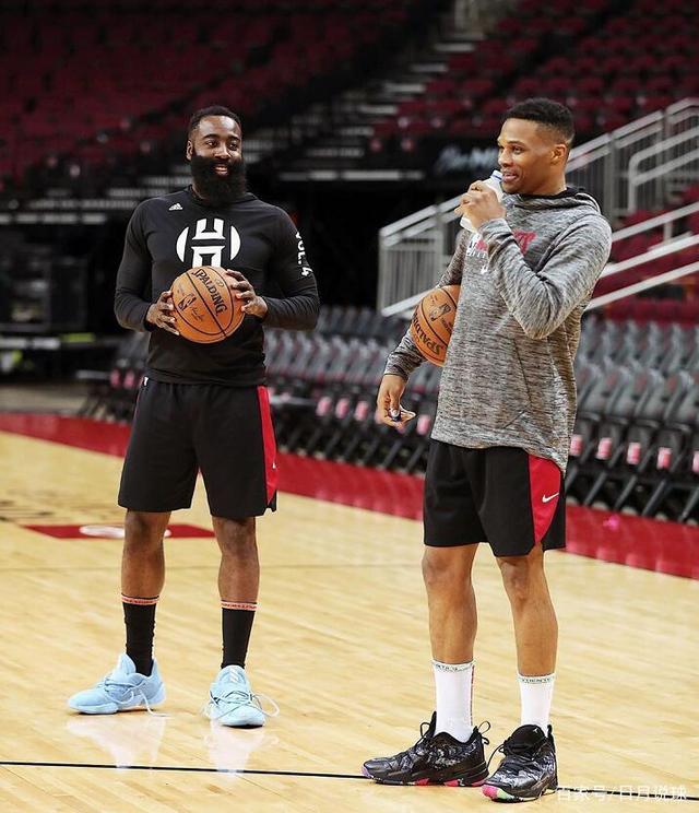 魔术四战全胜晋级NBA杯8强，尼克斯力压热火小组第一晋级