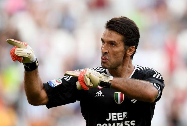 TGA会场外出现两位游戏CEO＂通缉令＂! 巨额引玩家猜测